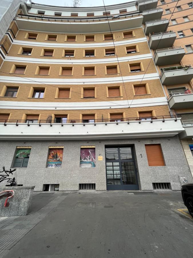 Citta Studi Apartment - Front Metro Lambrate Мілан Екстер'єр фото
